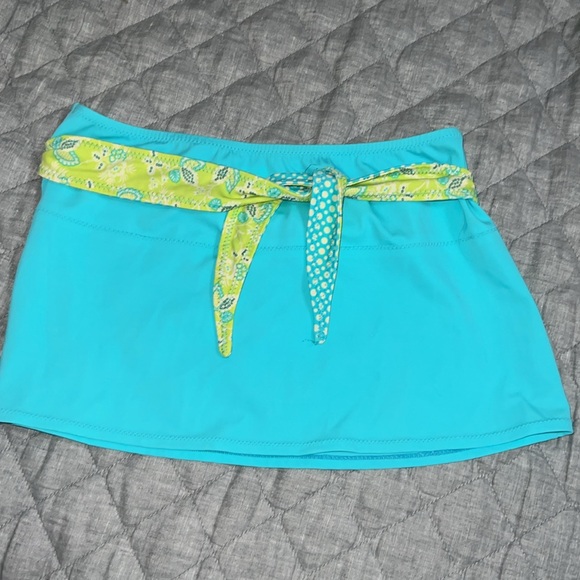 CoCo Reef bikini and swim skirt - Picture 8 of 10